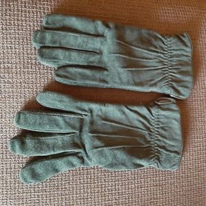 Gloves